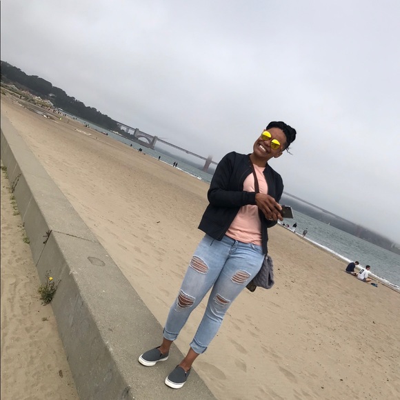 Meet your Posher, Shaina - Picture 1 of 1